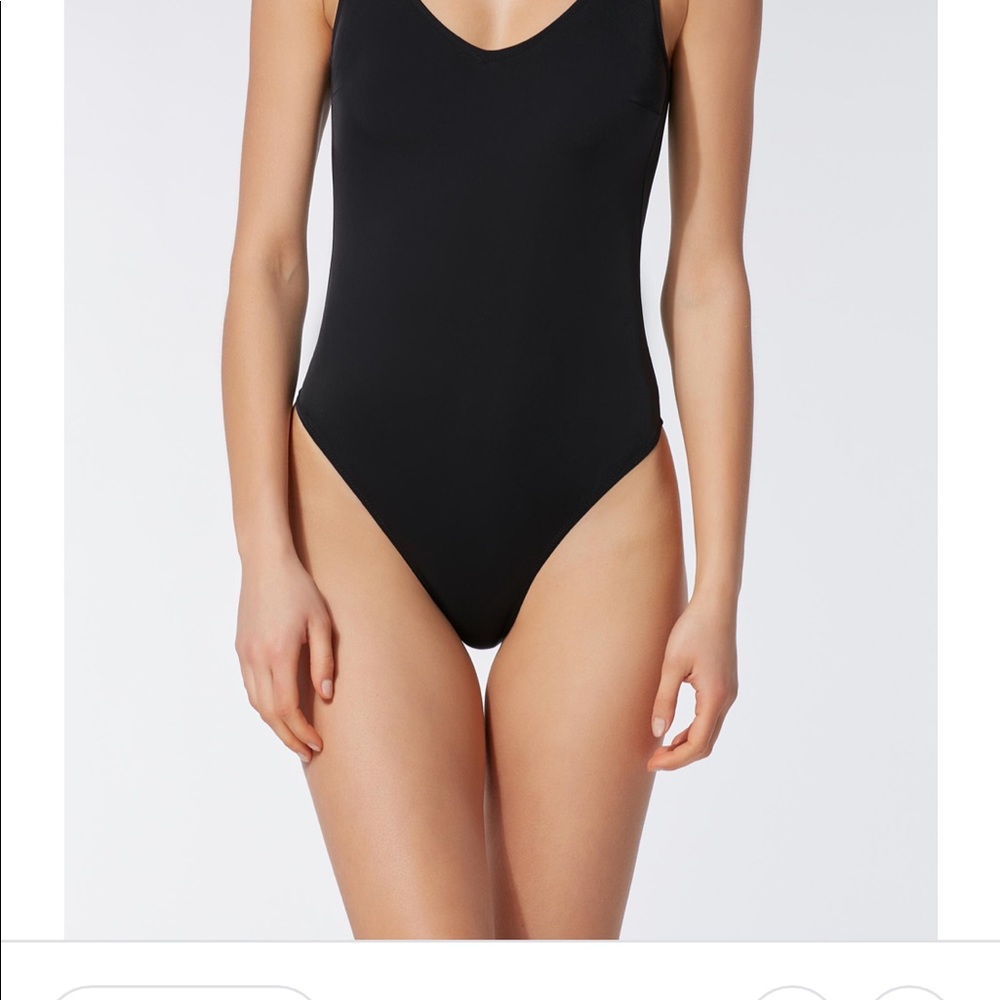 One piece swim new w/ tags calzedonia